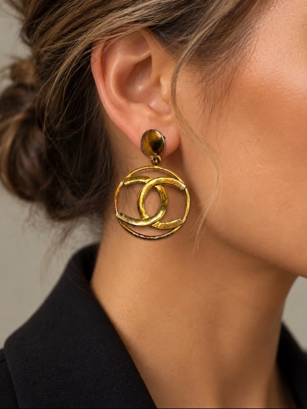 CHANEL Vintage B17K Gold CC Logo Circle Drop Statement Earrings
